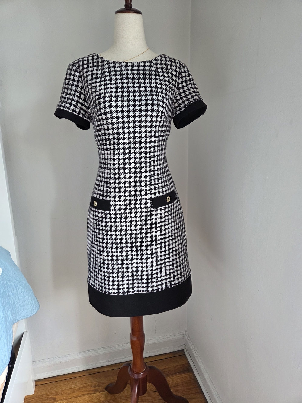 Tommy Hilfiger Black & White Houndstooth Short Sleeve Mini Dress
